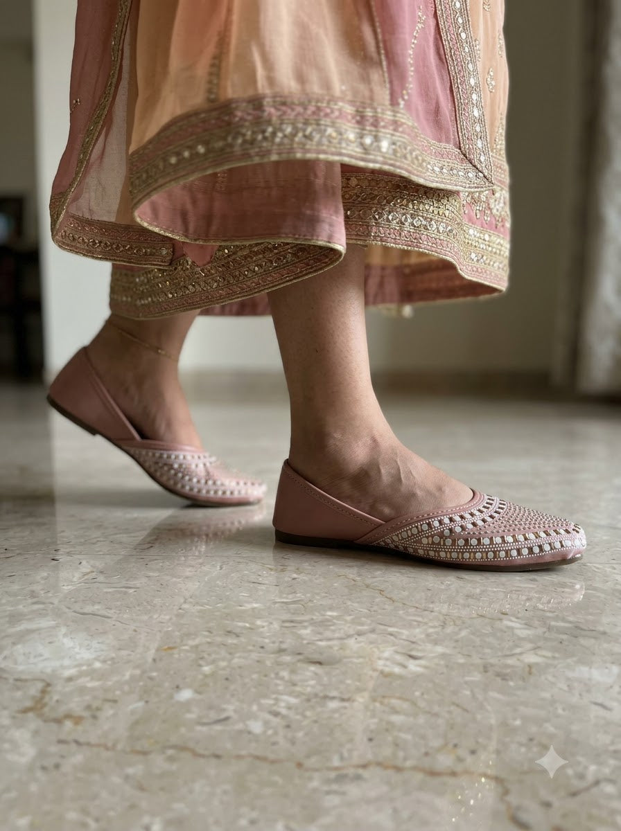 Pink Studded Jutti